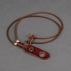 2 ArrowsPortaocchiali glasses holder dark brownNecklaceBritish Parts Lucerne