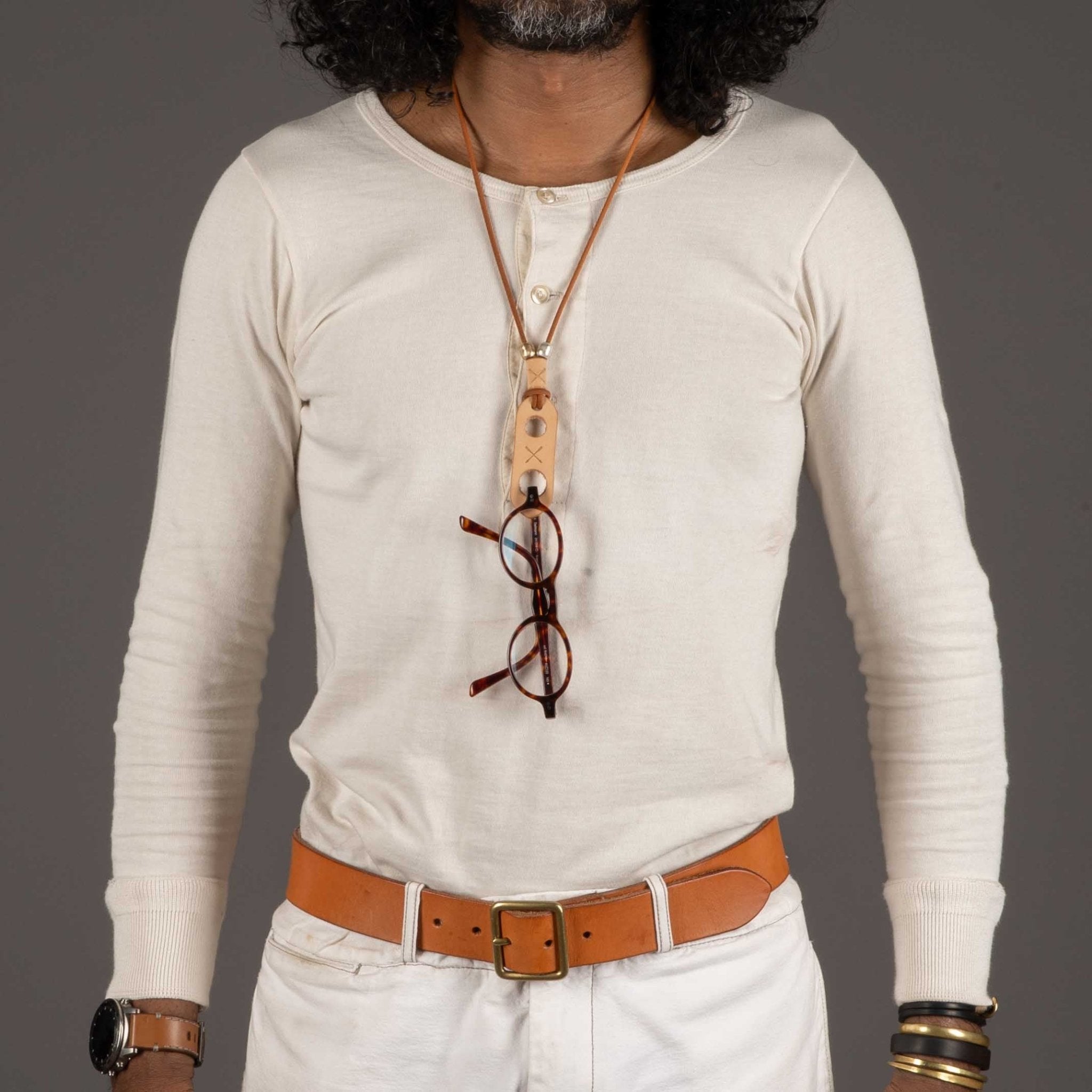 2 ArrowsPortaocchiali glasses holder naturalNecklaceBritish Parts Lucerne