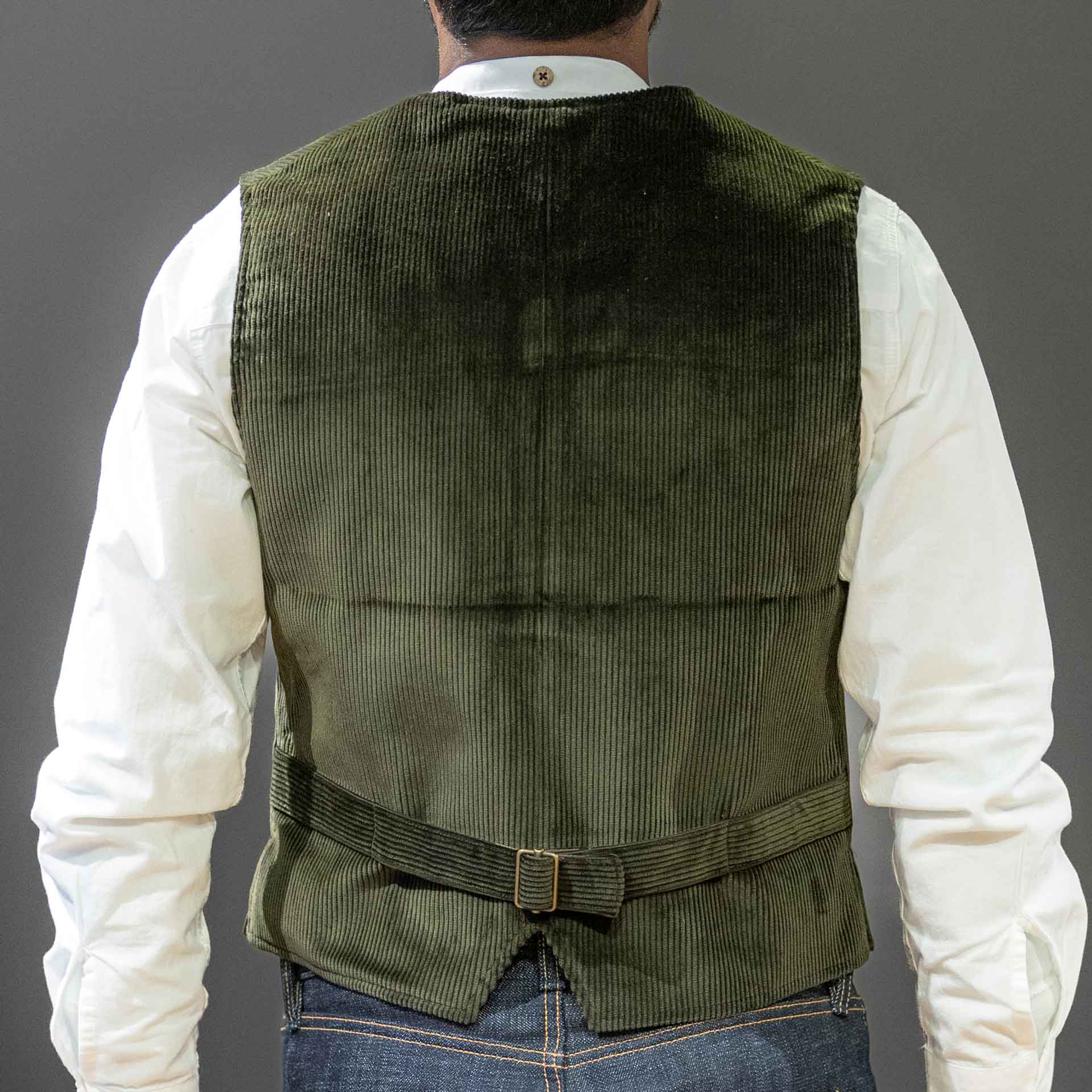A Piece of ChicArtisan vest corduroy dark greenWaistcoatsBritish Parts Lucerne