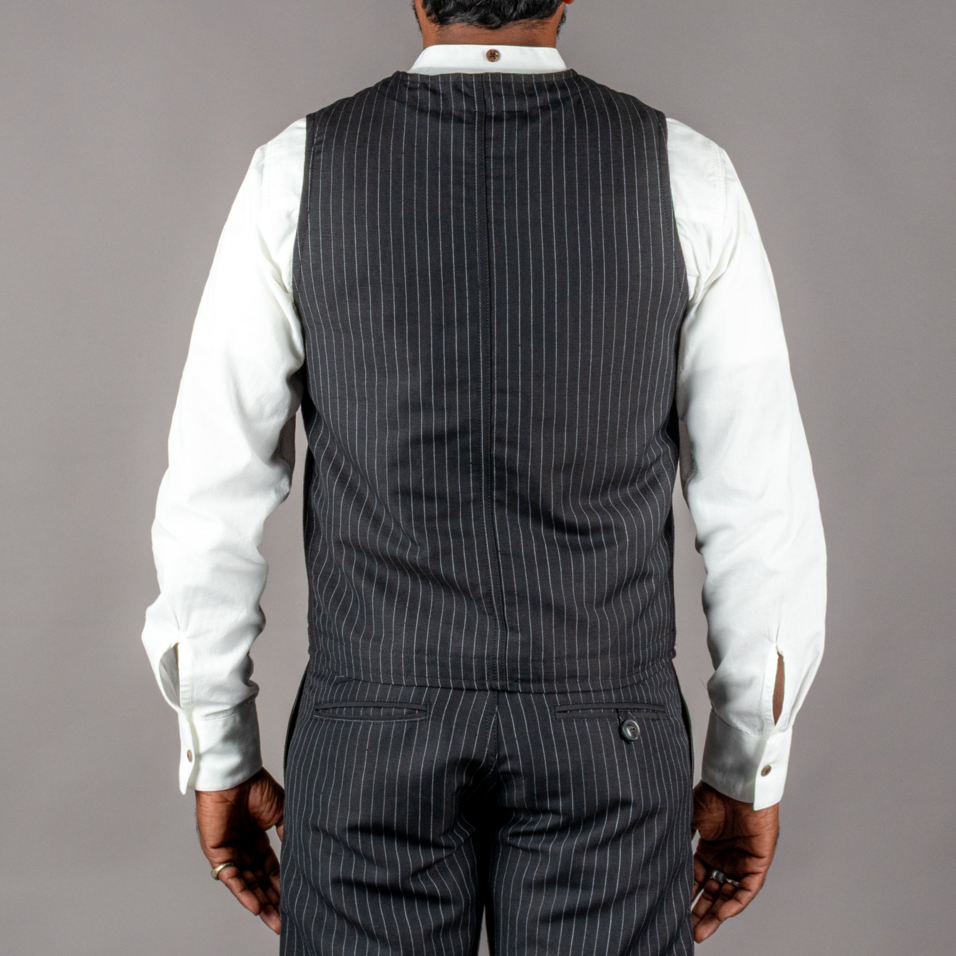 Pike Brothers1937 Roamer Vest Chicago BlackVestsBritish Parts Lucerne