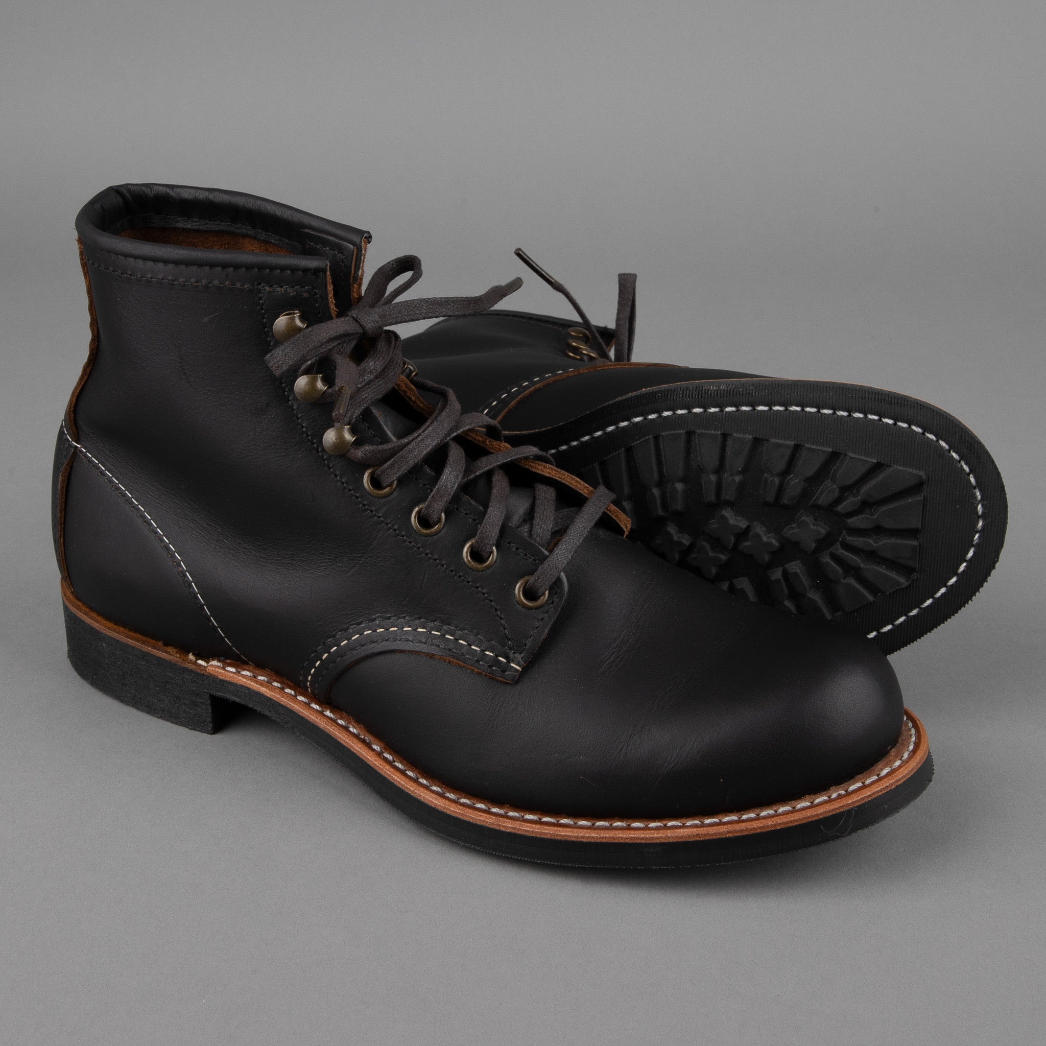Red Wing ShoesBlacksmith 3345 Black Prairie LeatherShoesBritish Parts Lucerne