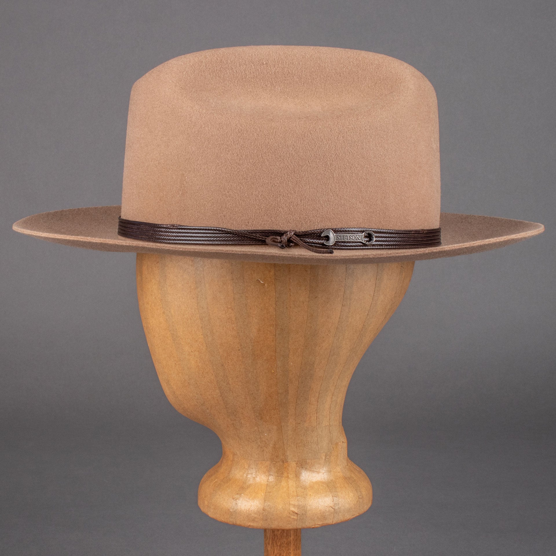 StetsonWestern Woolfelt Garage ThemeHutBritish Parts Lucerne