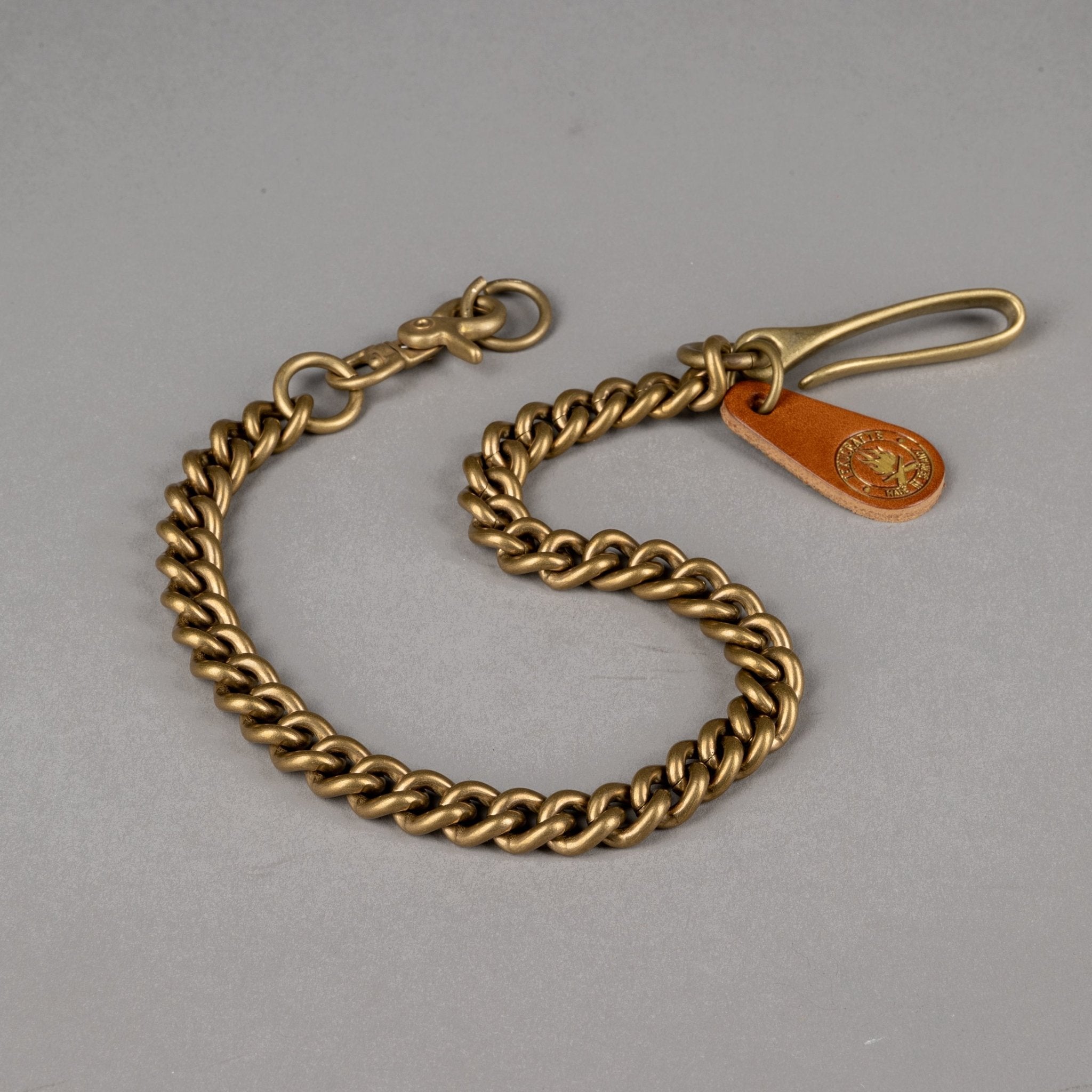 TexucraftsWallet chain made of brass with fish hookWalletchainBritish Parts Lucerne