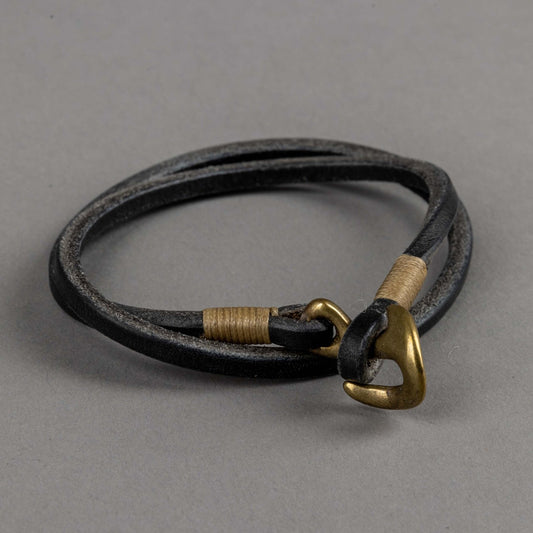 Timeless LeatherWrap bracelet blackBritish Parts Lucerne