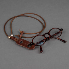 2 ArrowsPortaocchiali glasses holder dark brownNecklaceBritish Parts Lucerne