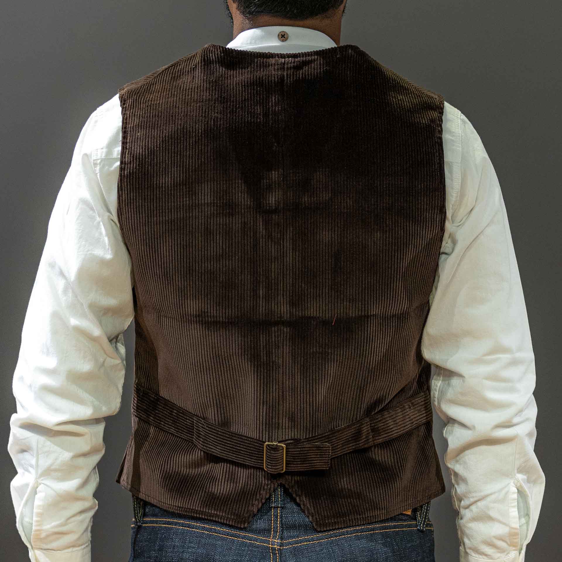 A Piece of ChicArtisan vest corduroy dark brownWaistcoatsBritish Parts Lucerne