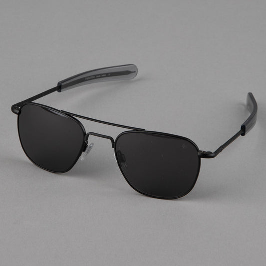 AO Eyewear "The Original Pilot" Sunglasses - BlackSunglassesBritish Parts Lucerne