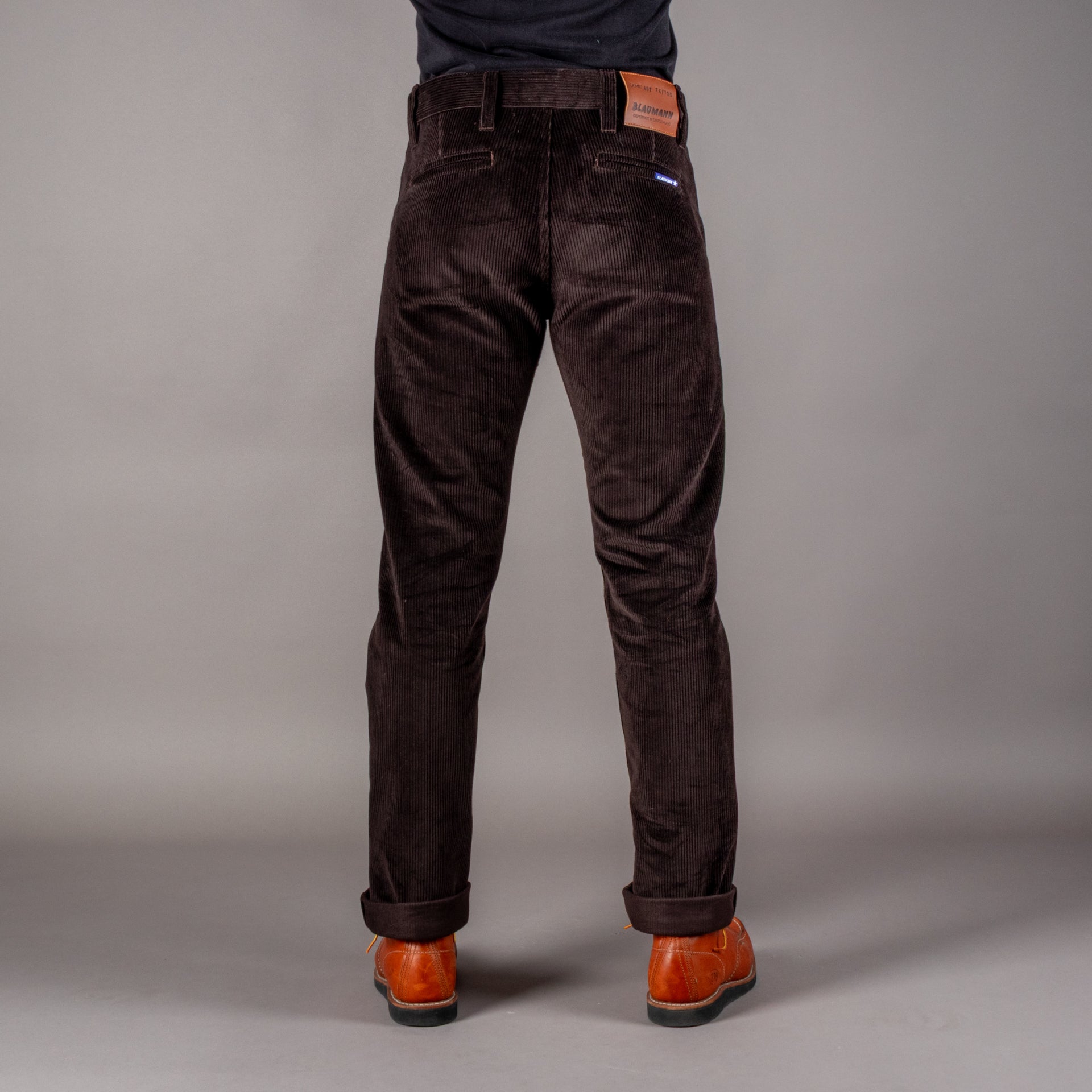 Blue man jeansChino pants corduroy dark brownPantsBritish Parts Lucerne