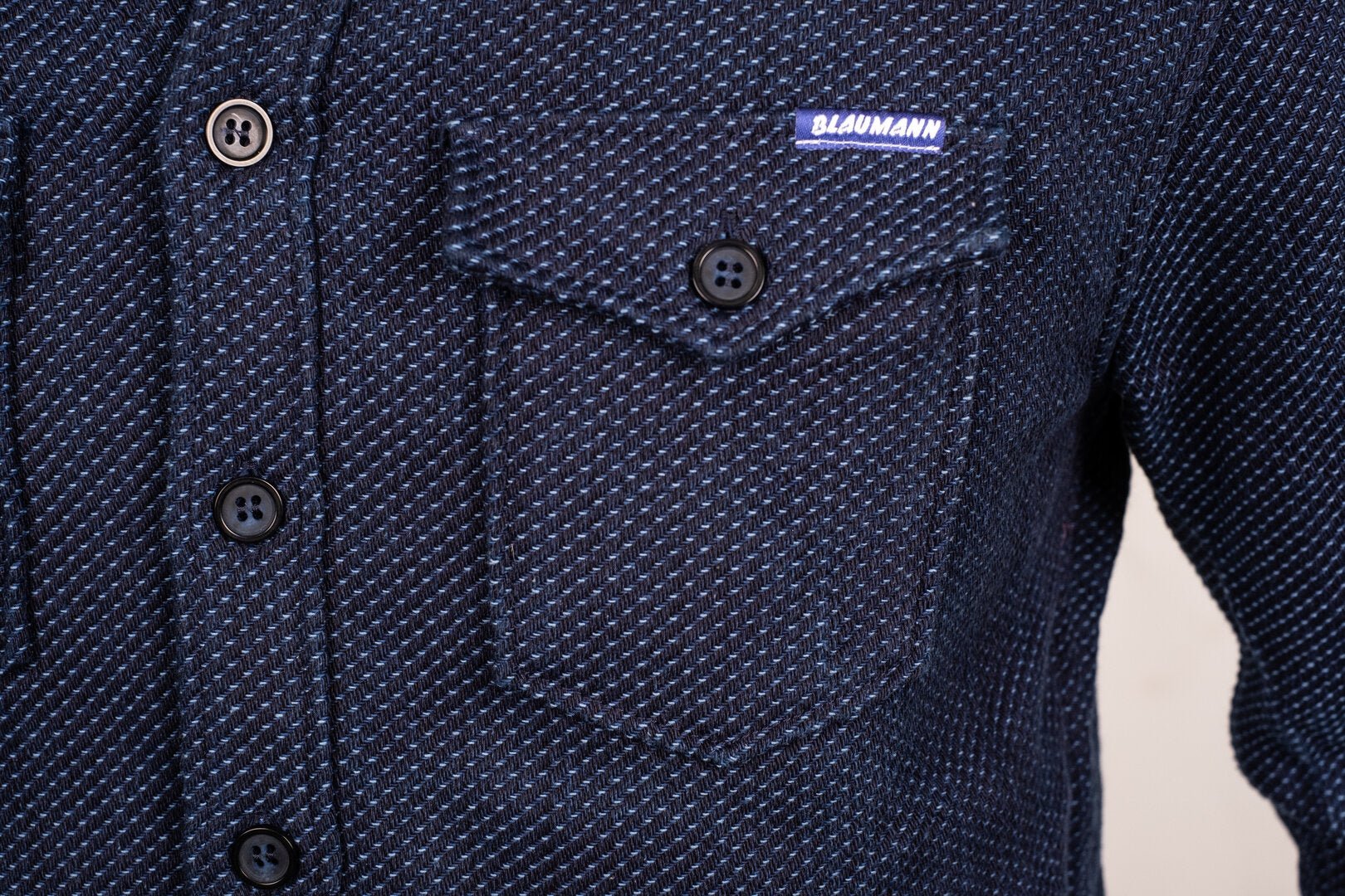 Blaumann JeanspantsOvershirt Sashiko Japanese DotsShirtBritish Parts Lucerne