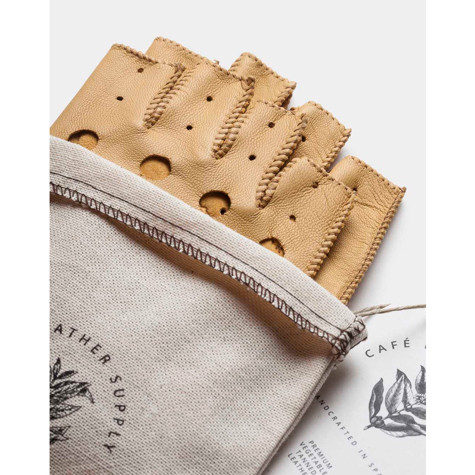 Cafe LeatherTriton car gloves fingerless in creamCar glovesBritish Parts Lucerne