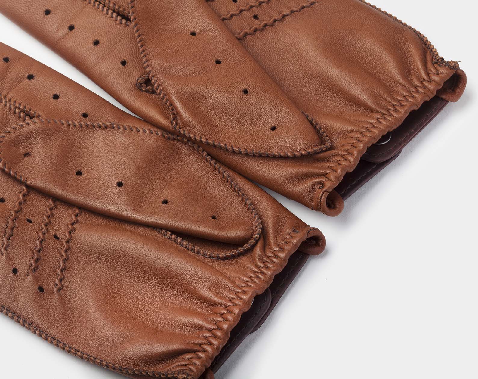Cafe LeatherTriton car gloves in brownCar glovesBritish Parts Lucerne