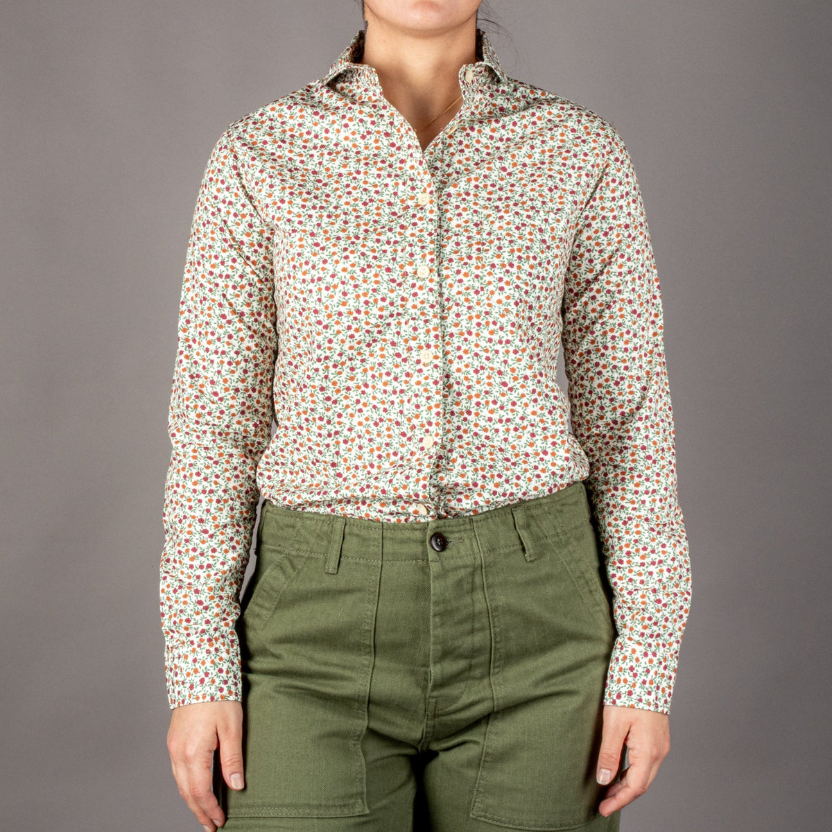 Captain SantorsWomen's blouse 8802 FlowerBlouseBritish Parts Lucerne