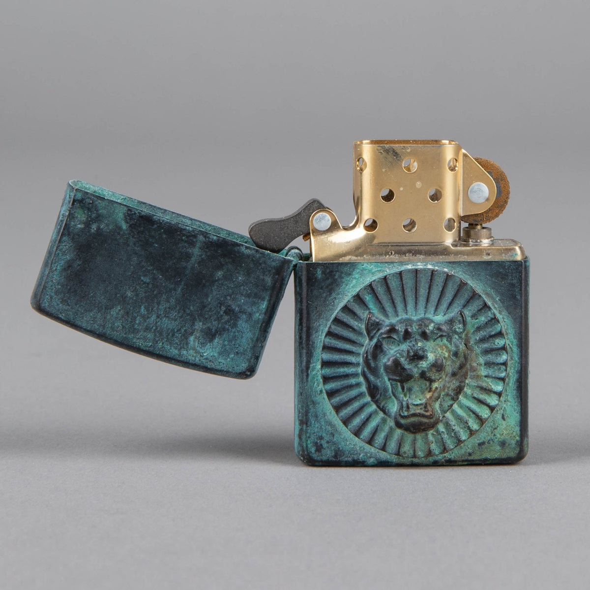 Fine jewelryZippo Jaguar bronze patinatedLighterBritish Parts Lucerne