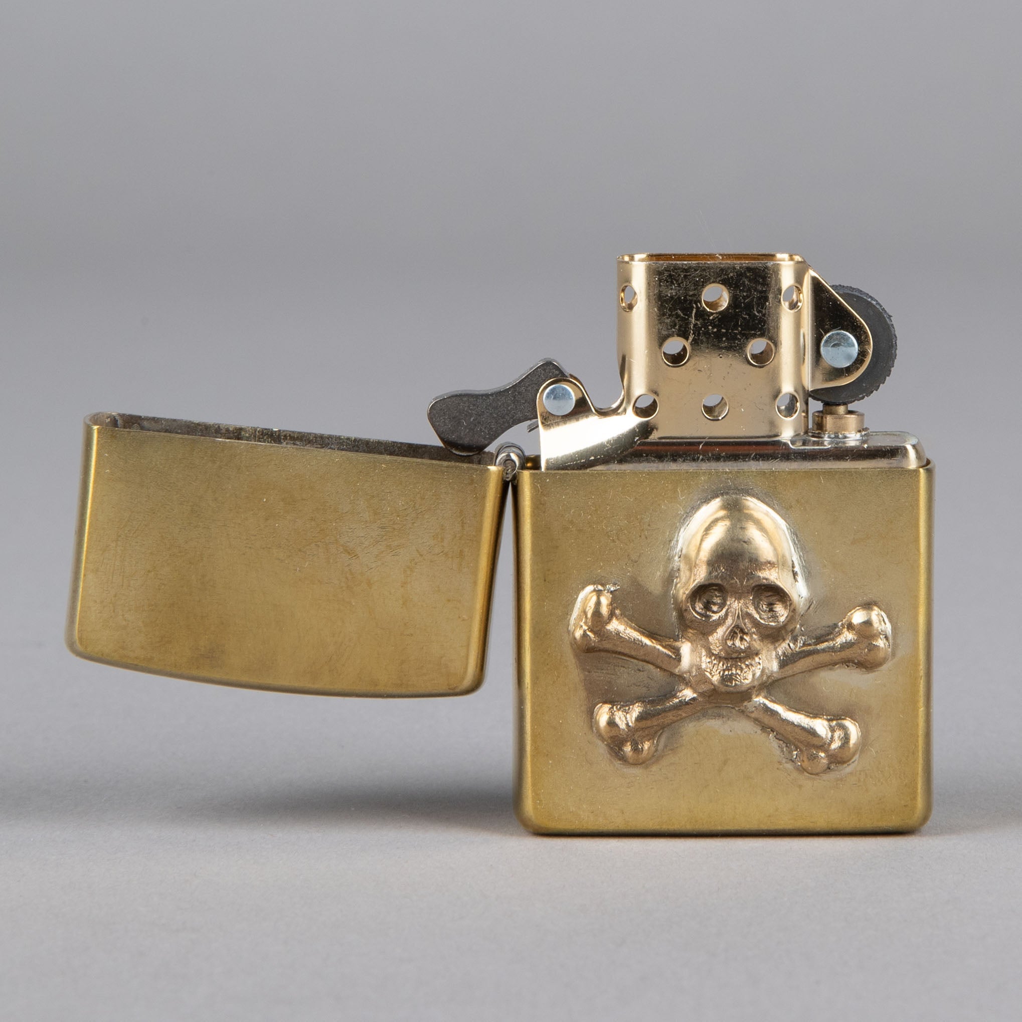Fine jewelryZippo Skull BronzeLighterBritish Parts Lucerne