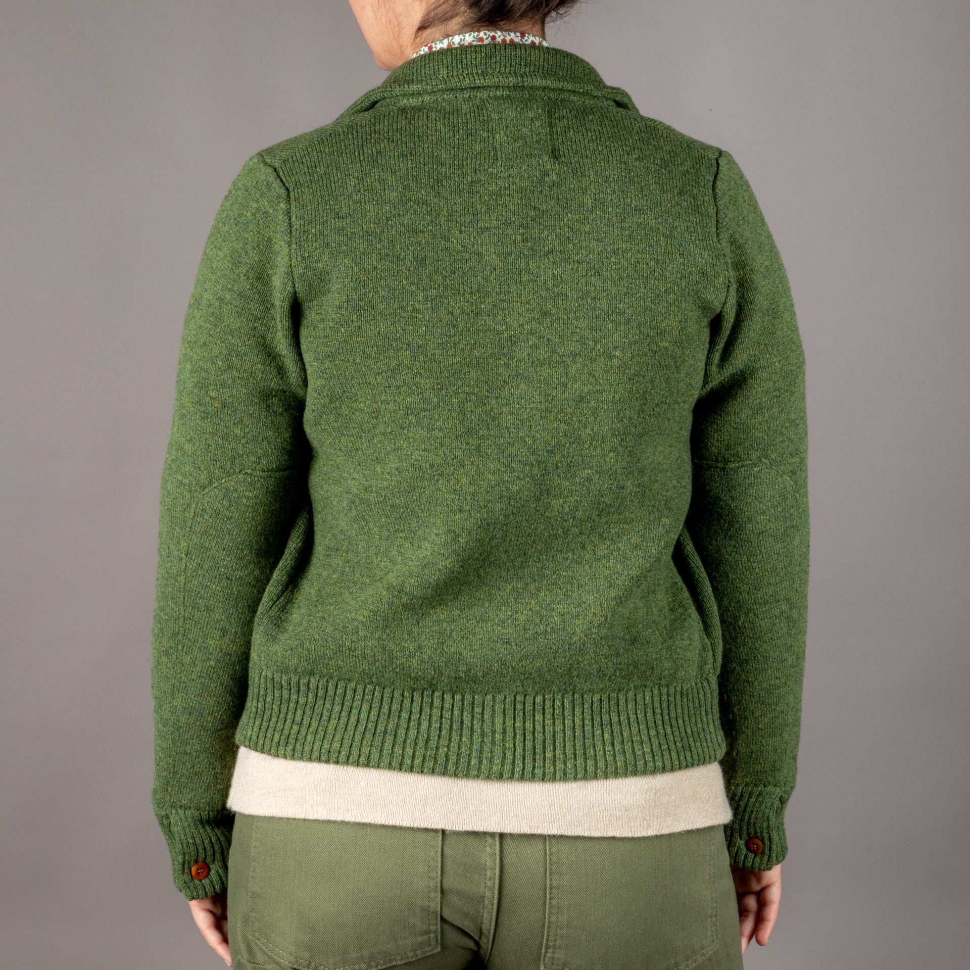 G.R.P.Max 3 short ladies merino cardigan GrassCardiganBritish Parts Lucerne