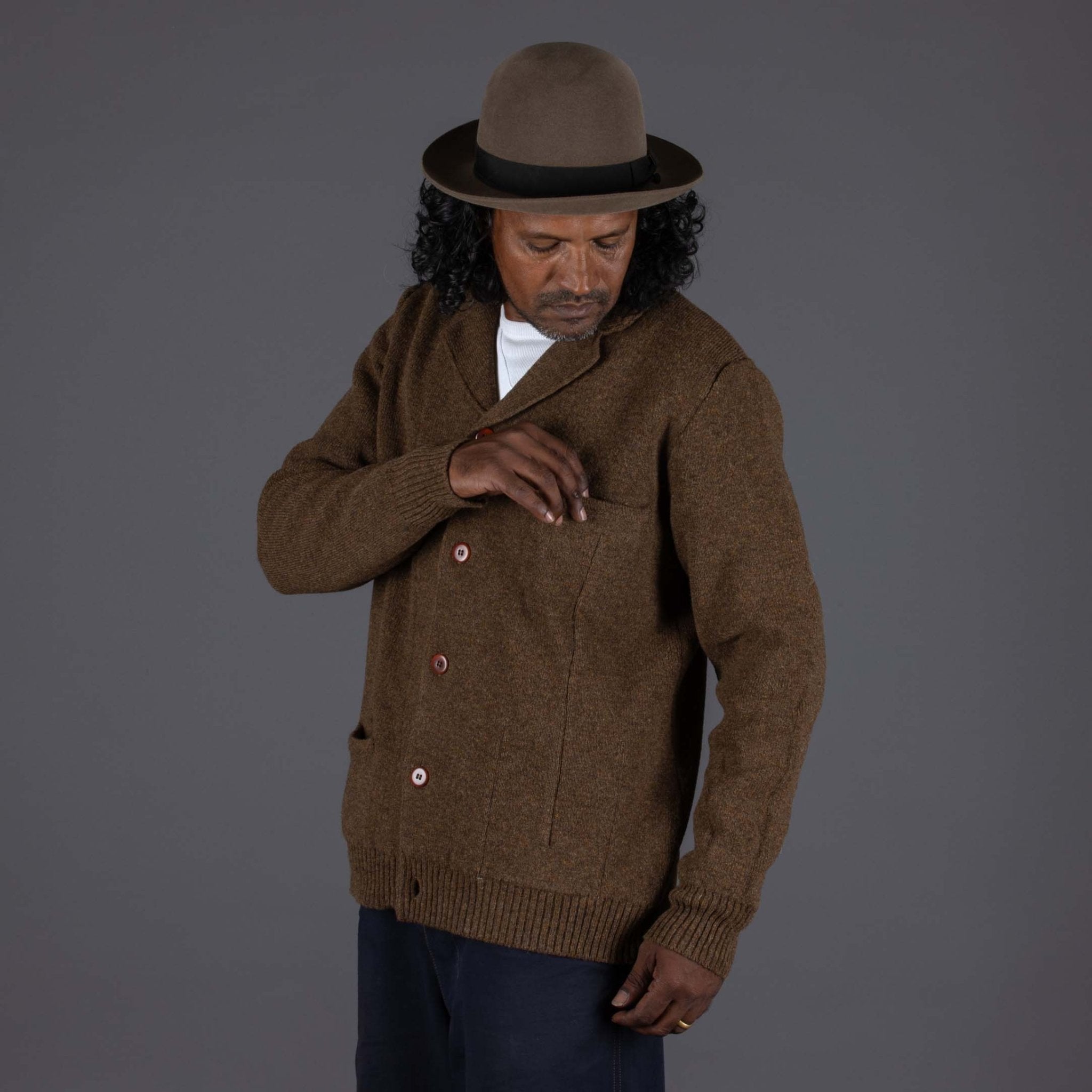 G.R.P.Max 3 cardigan brownCardiganBritish Parts Lucerne