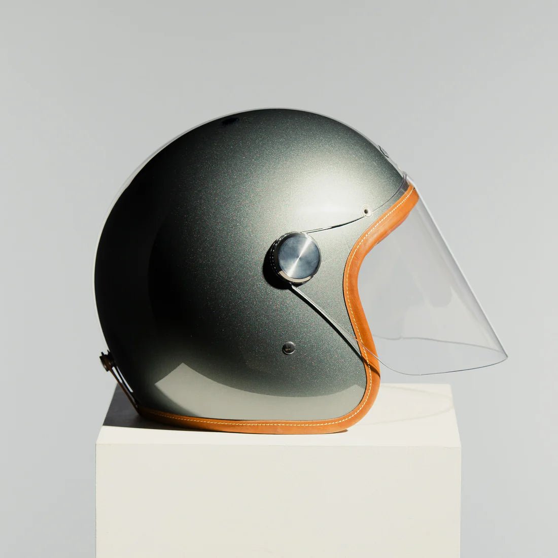 HedonEpicurist 2.0 motorcycle helmet Glass AshHelmetBritish Parts Lucerne