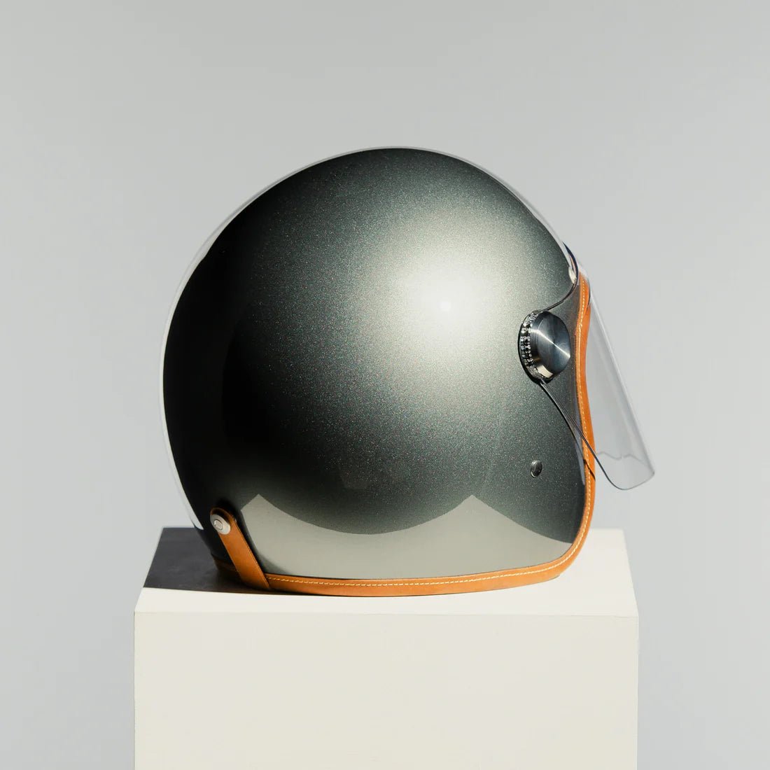 HedonEpicurist 2.0 motorcycle helmet Glass AshHelmetBritish Parts Lucerne