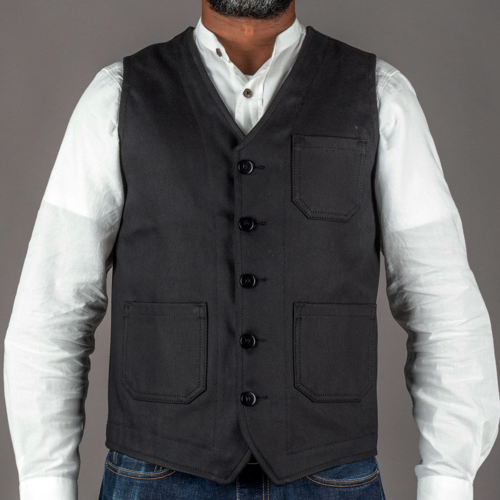 Pike Brothers1937 Roamer Vest Elephant Skin BlackVestsBritish Parts Lucerne