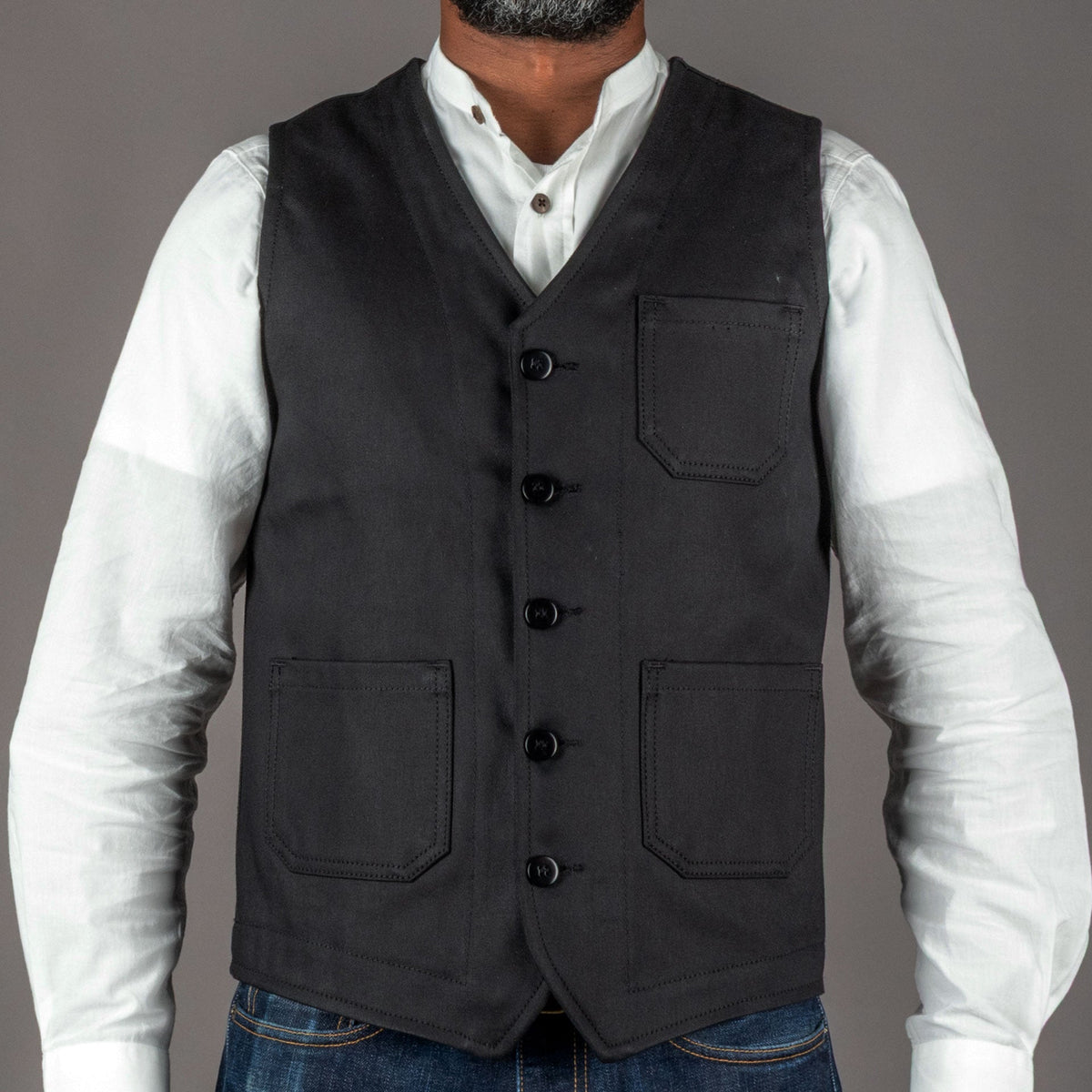 Pike Brothers1937 Roamer Vest Elephant Skin BlackVestsBritish Parts Lucerne