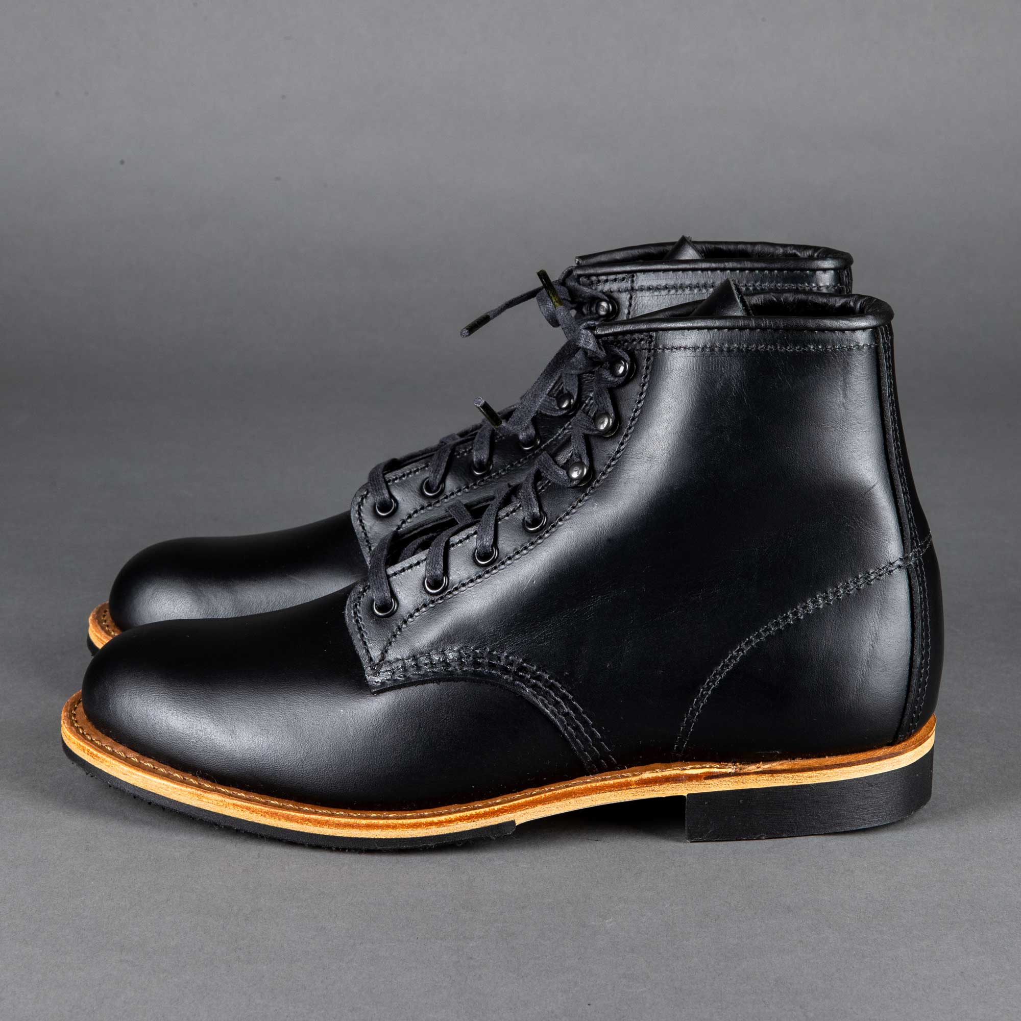 Red Wing ShoesBeckman 9423 Black Excalibur Men's ShoesShoesBritish Parts Lucerne