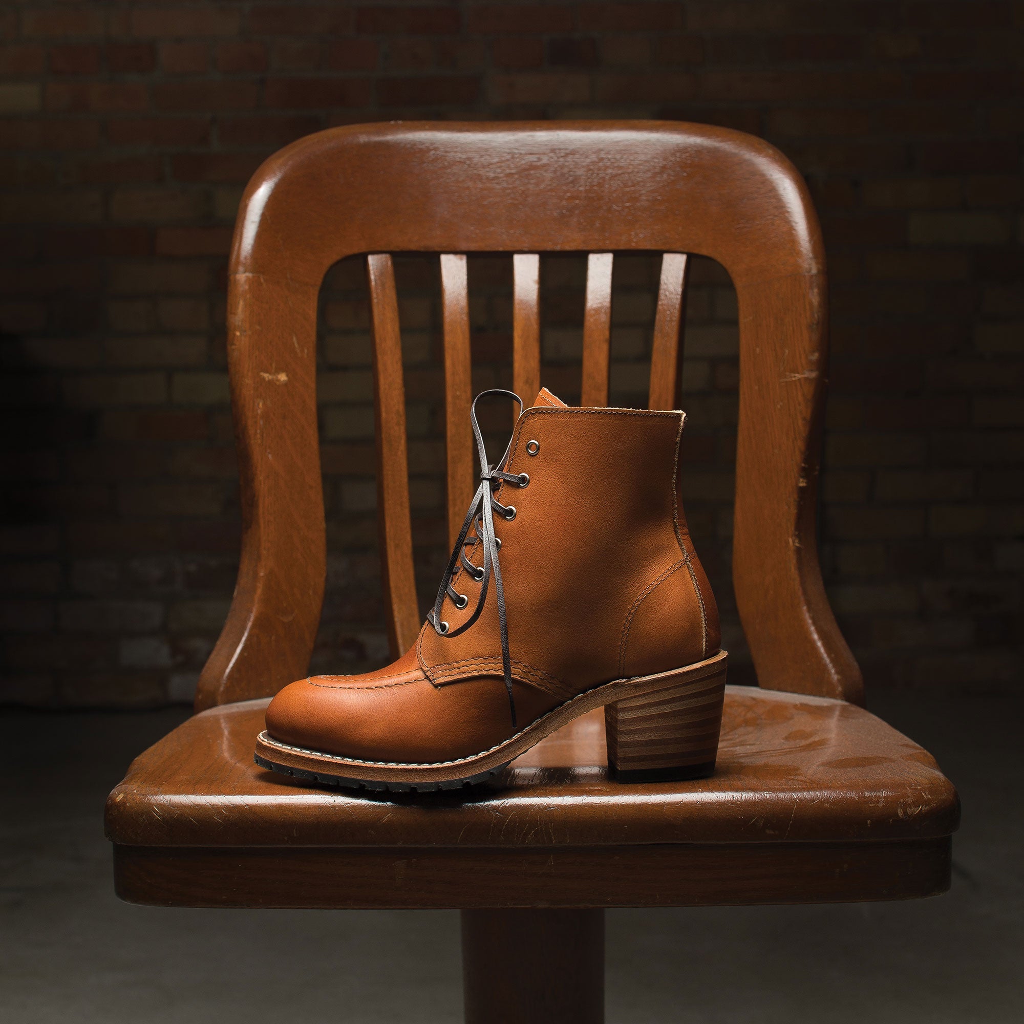 Red Wing ShoesClara 3404 Oro Legacy Women's ShoesShoesBritish Parts Lucerne