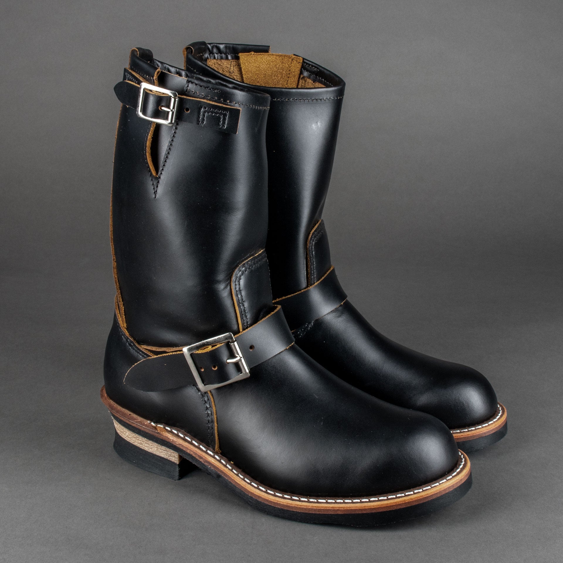 Red Wing ShoesEngineer Boot 2966 Black KlondikeShoesBritish Parts Lucerne