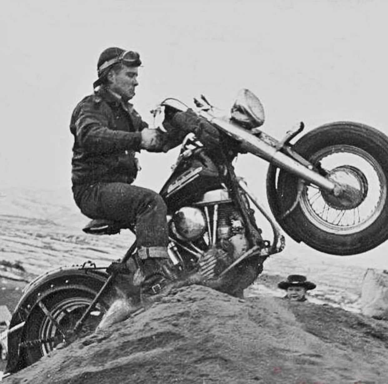 Red Wing ShoesEngineer Boot 2966 Black KlondikeShoesBritish Parts Lucerne