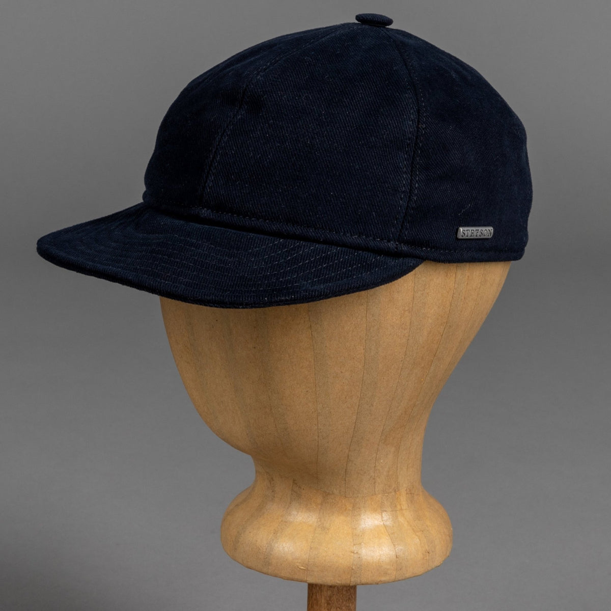 StetsonEngineer cap made from soft cotton in navy blueBritish Parts Luzern cap