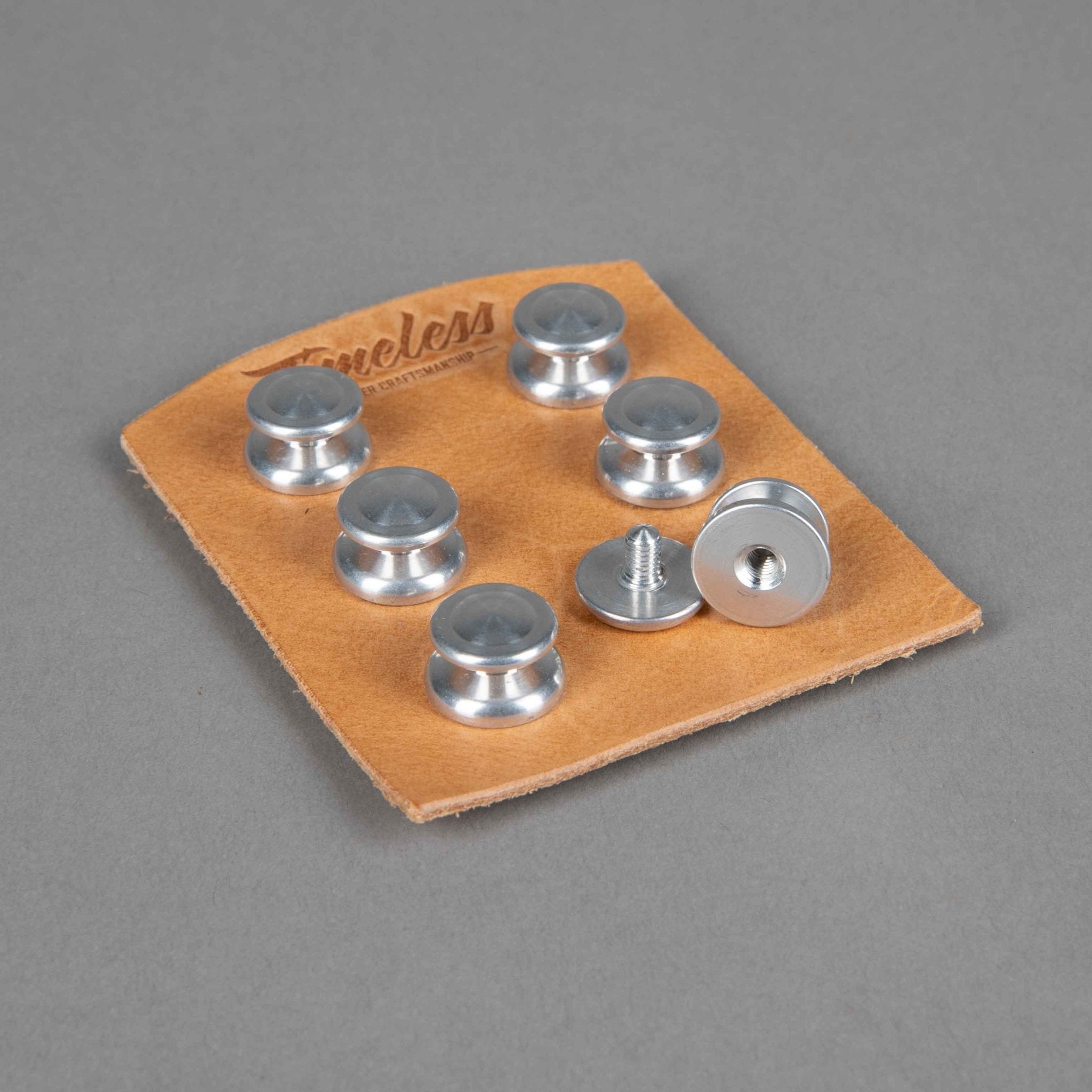 Timeless LeatherButtons for suspenders made of aluminumBritish Parts Lucerne