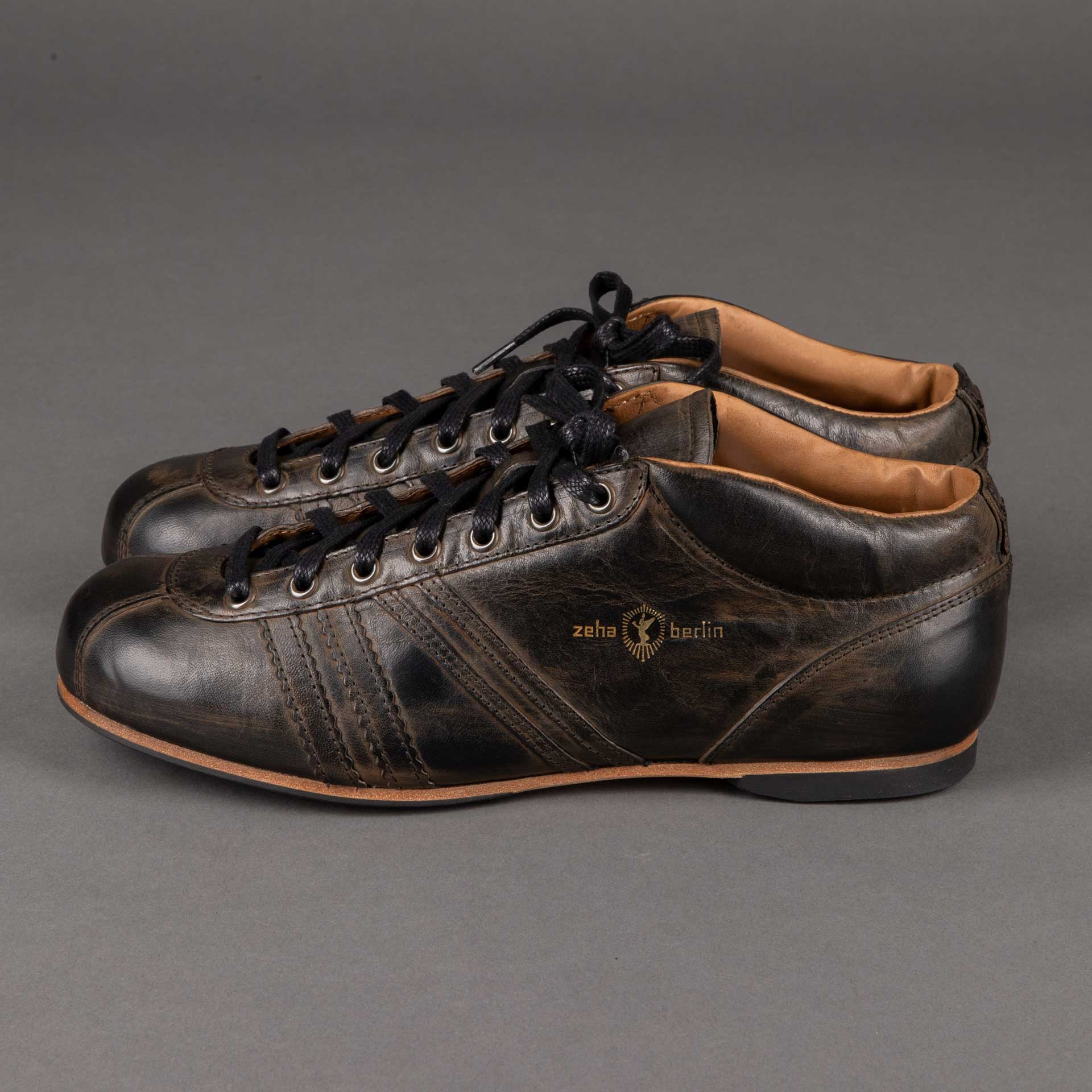 Zeha BerlinCarl Häßner - Liga - Black Wax UniShoesBritish Parts Luzern