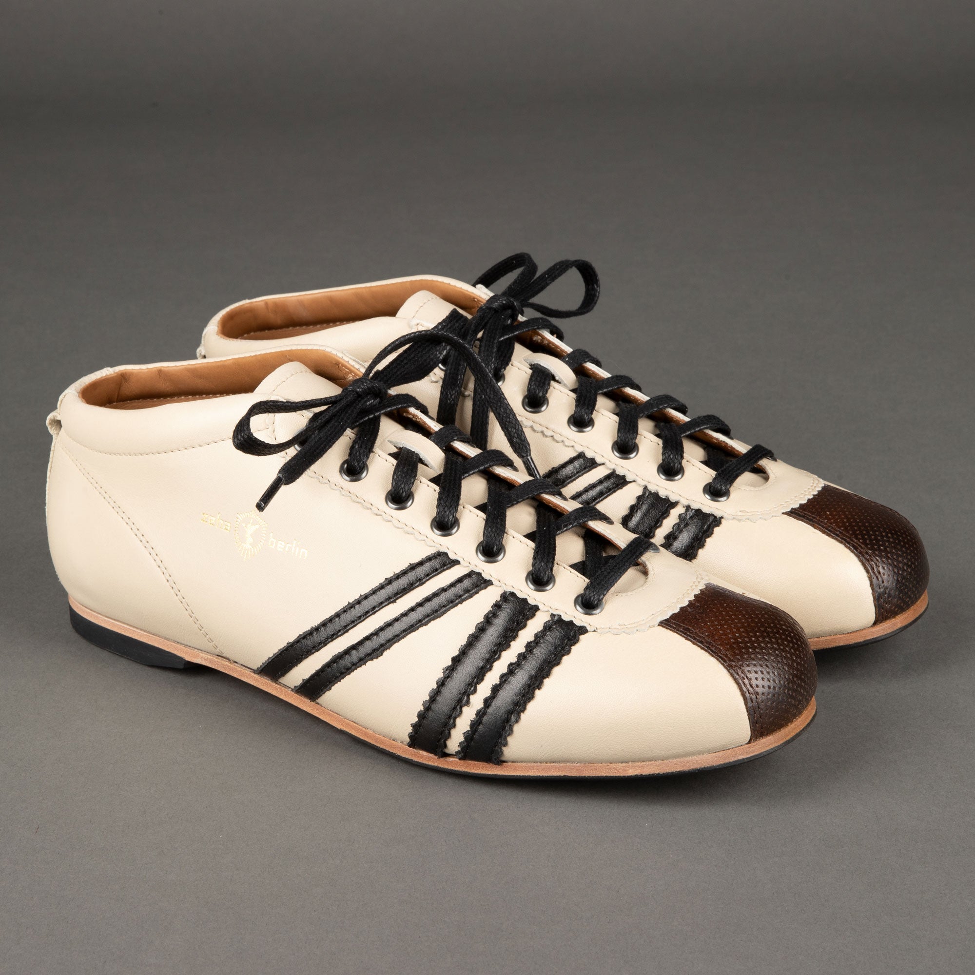 Zeha BerlinCarl Häßner - Liverpool - cream white / black / brownShoesBritish Parts Luzern